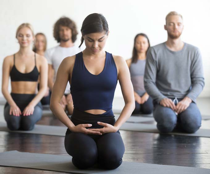 Yoga Entspannung Sport Bluthochdruck Training