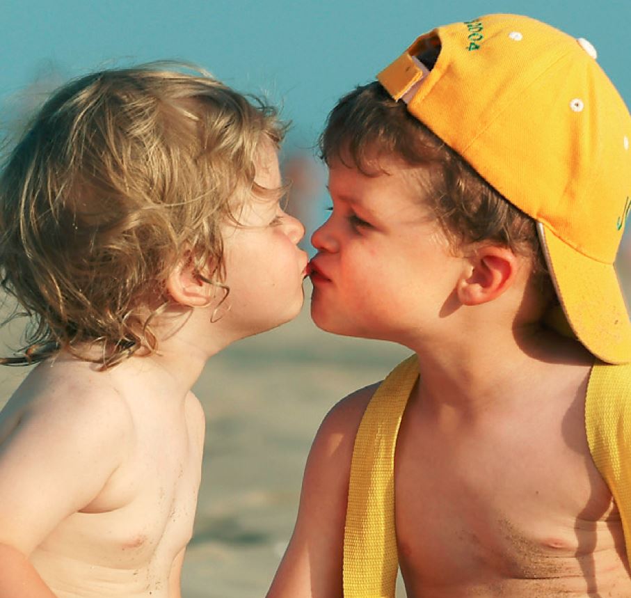 Kinder Fieberbläschen Kuss Lippen Übertragung