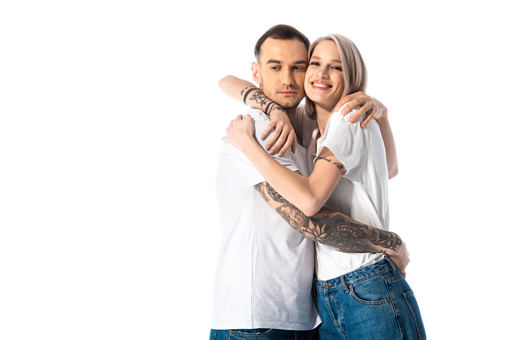 HIV Test Paar Umarmung Tattoo